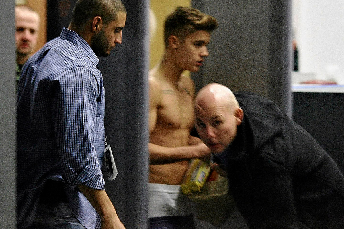 shirtless bieber