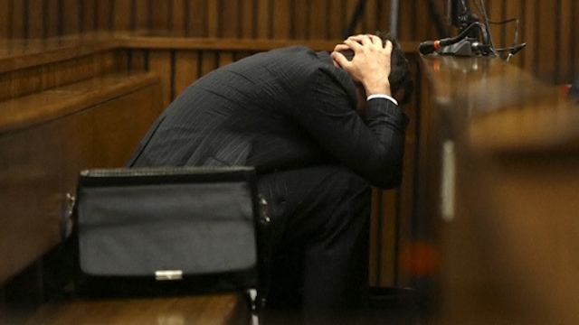 Pistorius Vomits in Court over 'Graphic' Evidence