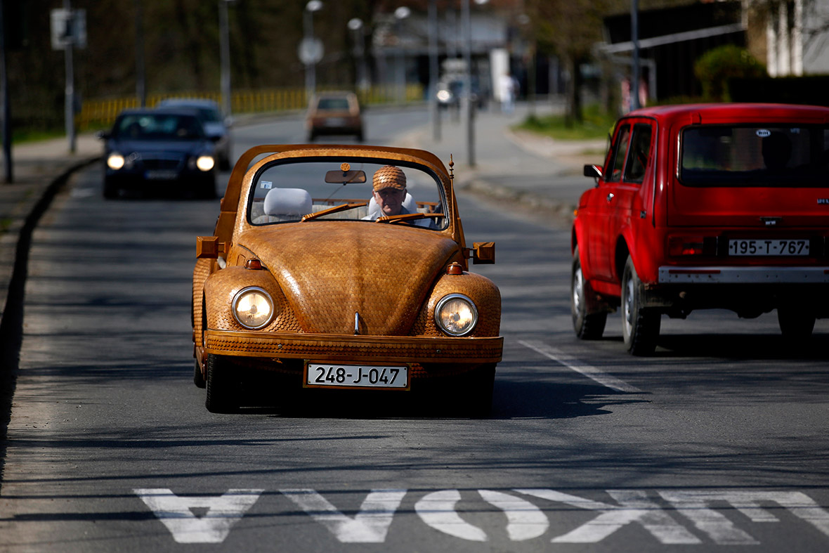 Luar Biasa Bodi Mobil Volkswagen Ini Terbuat Dari Kayu