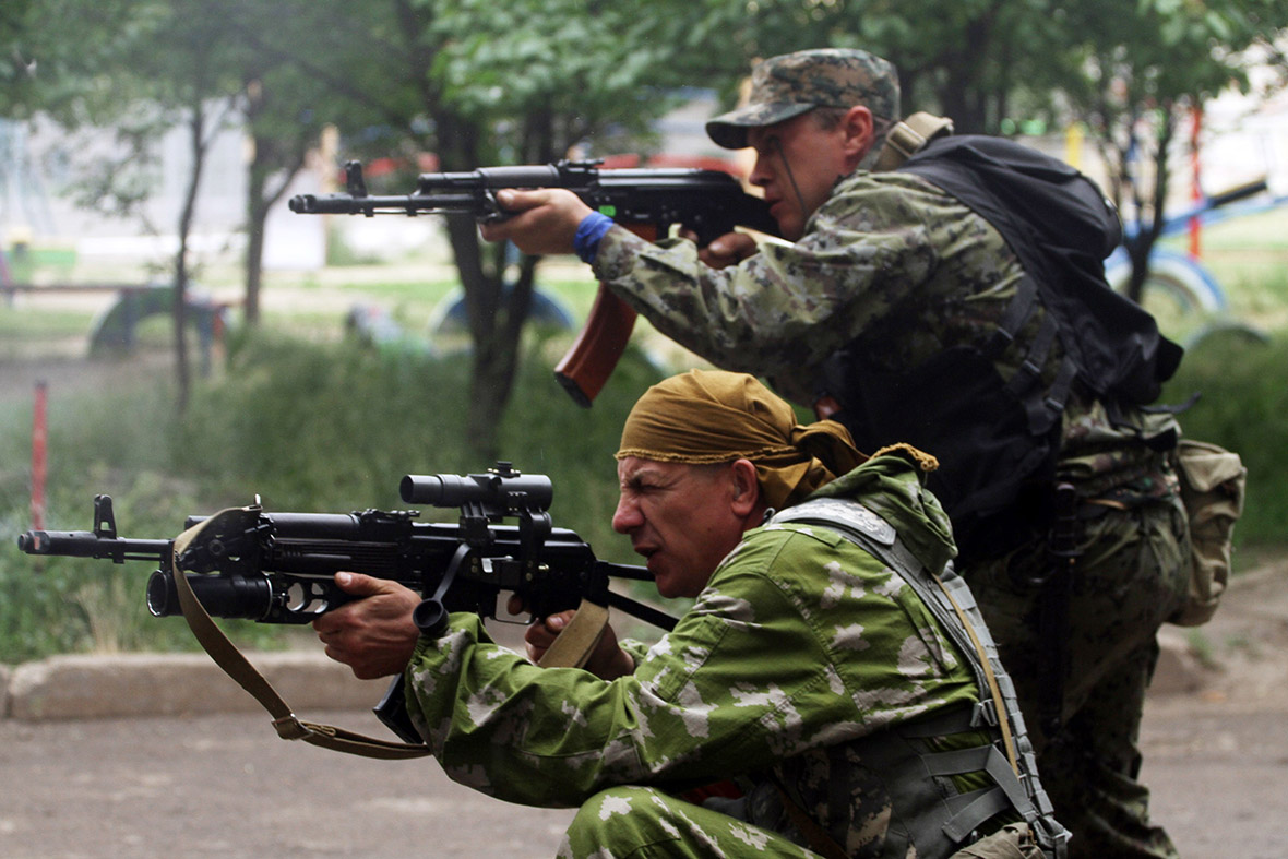 http://d.ibtimes.co.uk/en/full/1381673/ukraine-shooting.jpg