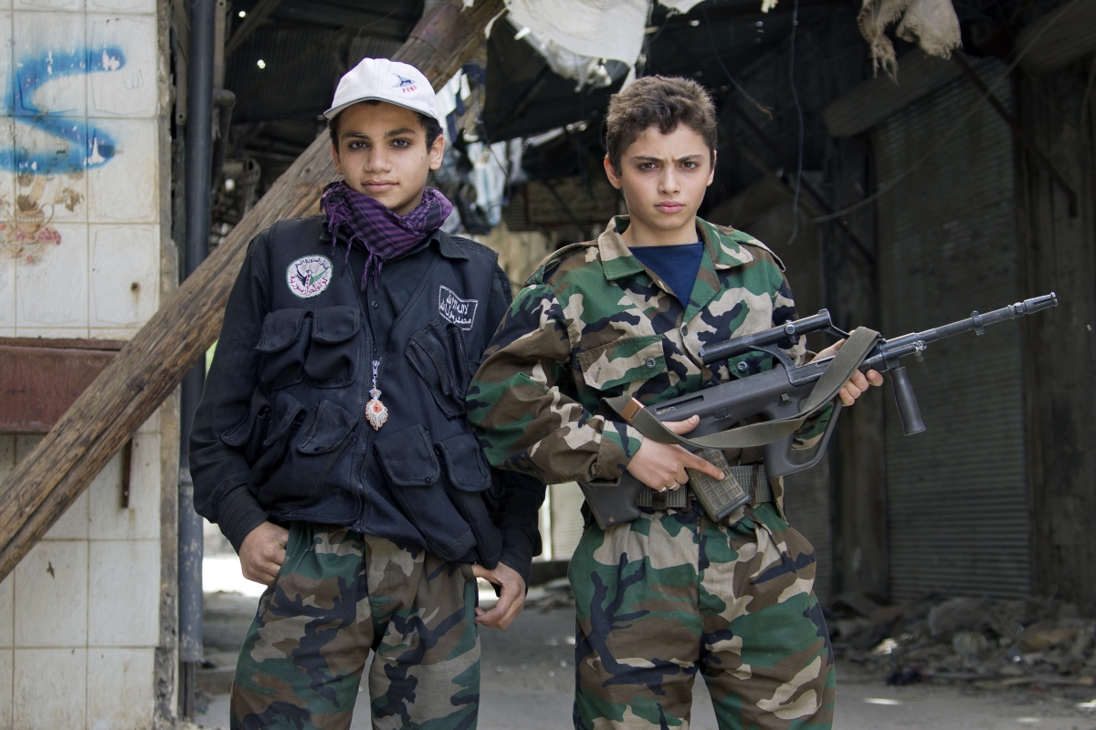 Judíos masacradores - Página 14 Syria-child-soldiers.jpg?w=720&h=480&l=50&t=40