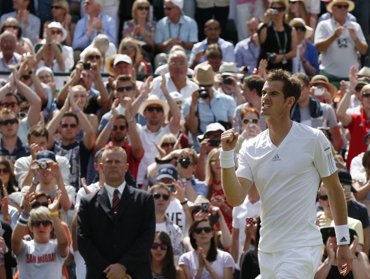 Murray eases into round three at Wimbledon Murray eases into round three at Wimbledon.