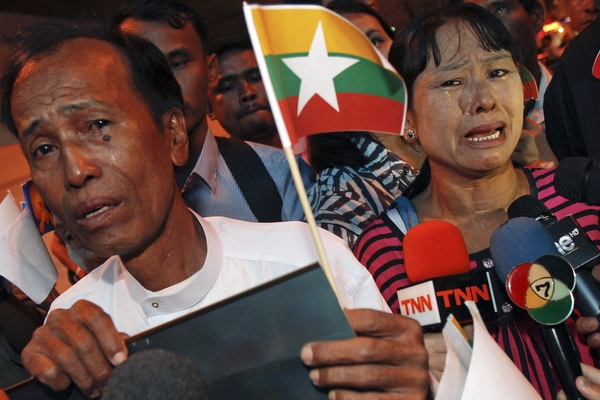 Tun Tun Htike (left) and May Thein, parents of Win Zaw Htun, one of two Myanmar workers accused of killing the British tourists(Reuters) - thailand-murders