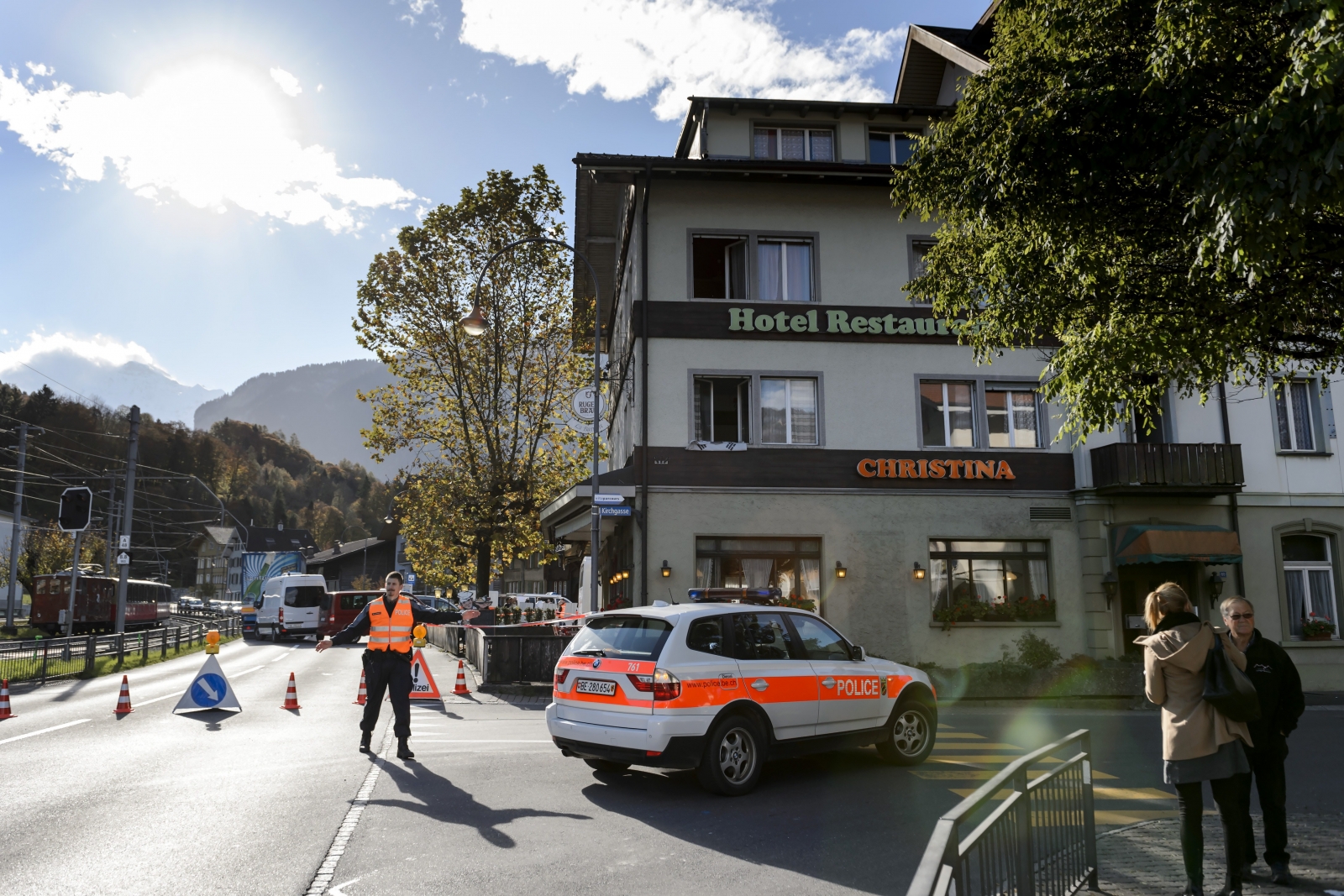 Switzerland Shooting: Three Dead in Alpine Wilderswil Village1600 x 1067
