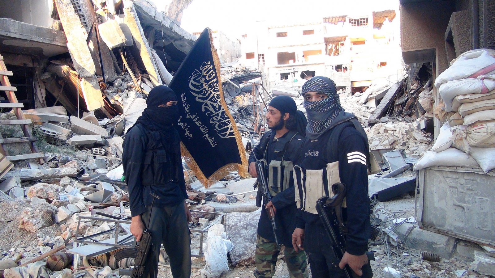 Combattenti al-Nusra a sud di Damasco.