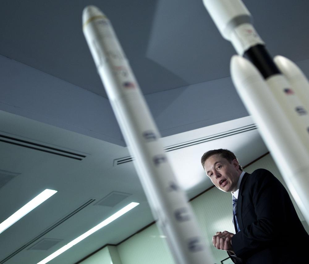 Elon satellites starlink orbit Elon Musk Plans Space-Based Internet Through Largest Ever Satellite Fleet