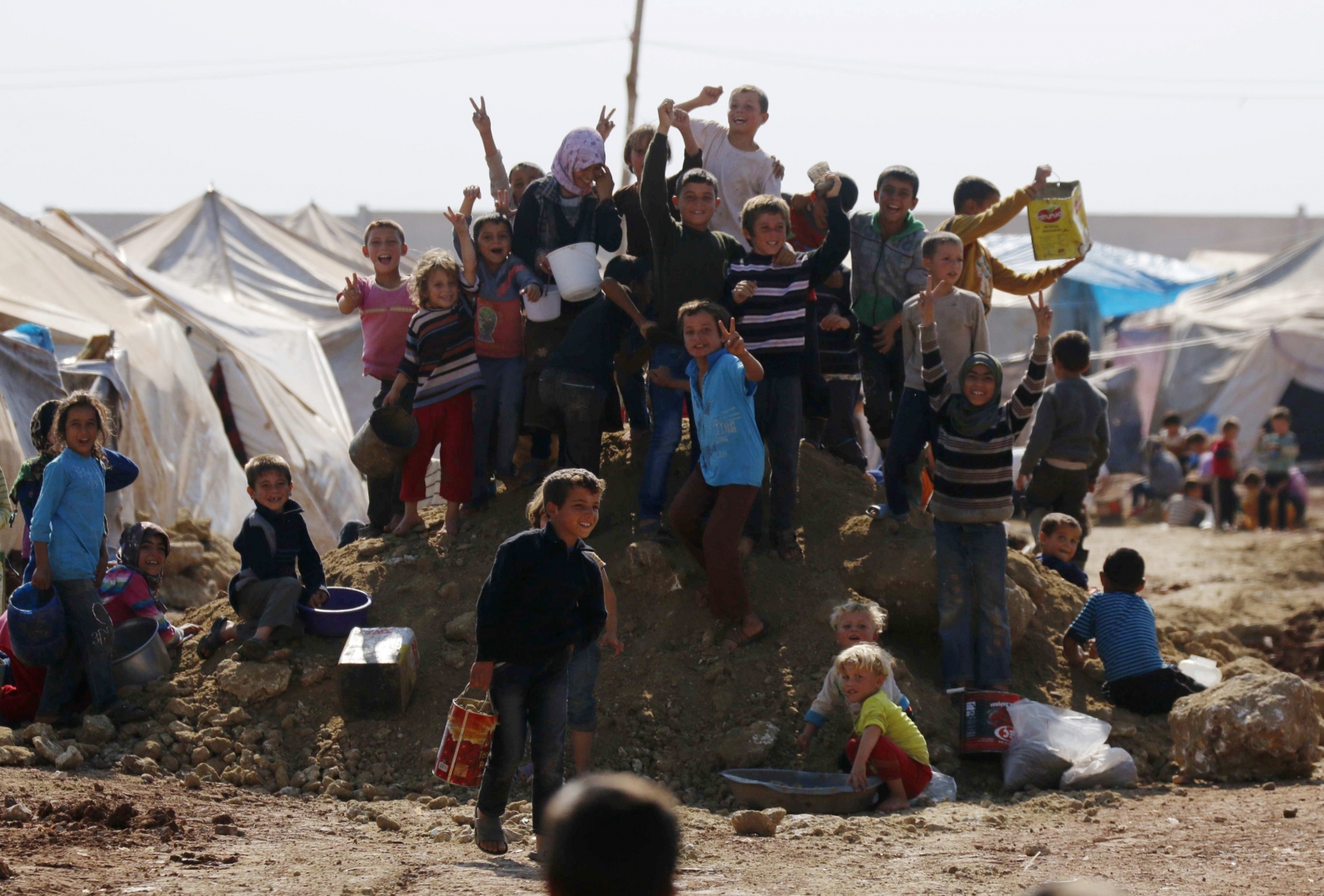 Syria Refugee Crisis Lebanon Turkey Jordan And Iraq Curbing Influx