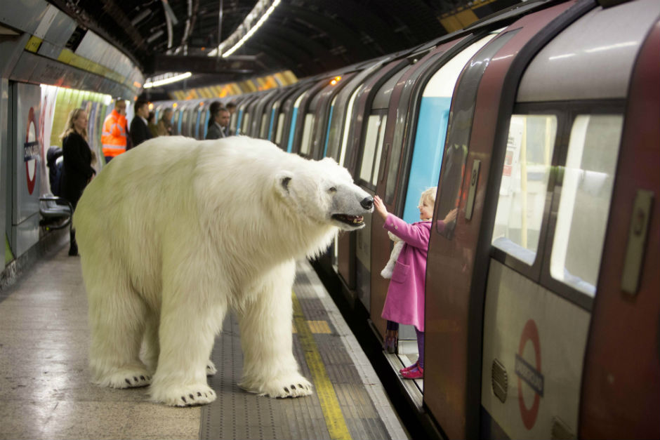 giant-polar-bear-rides-london-undergroun