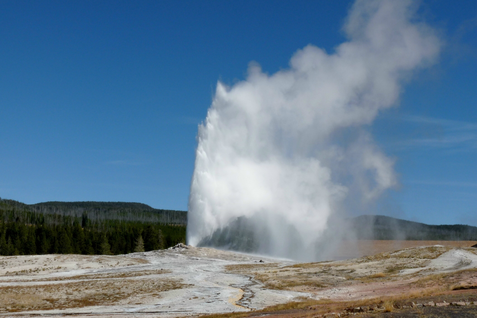 Berbagai Contoh Yellowstone Volcano.