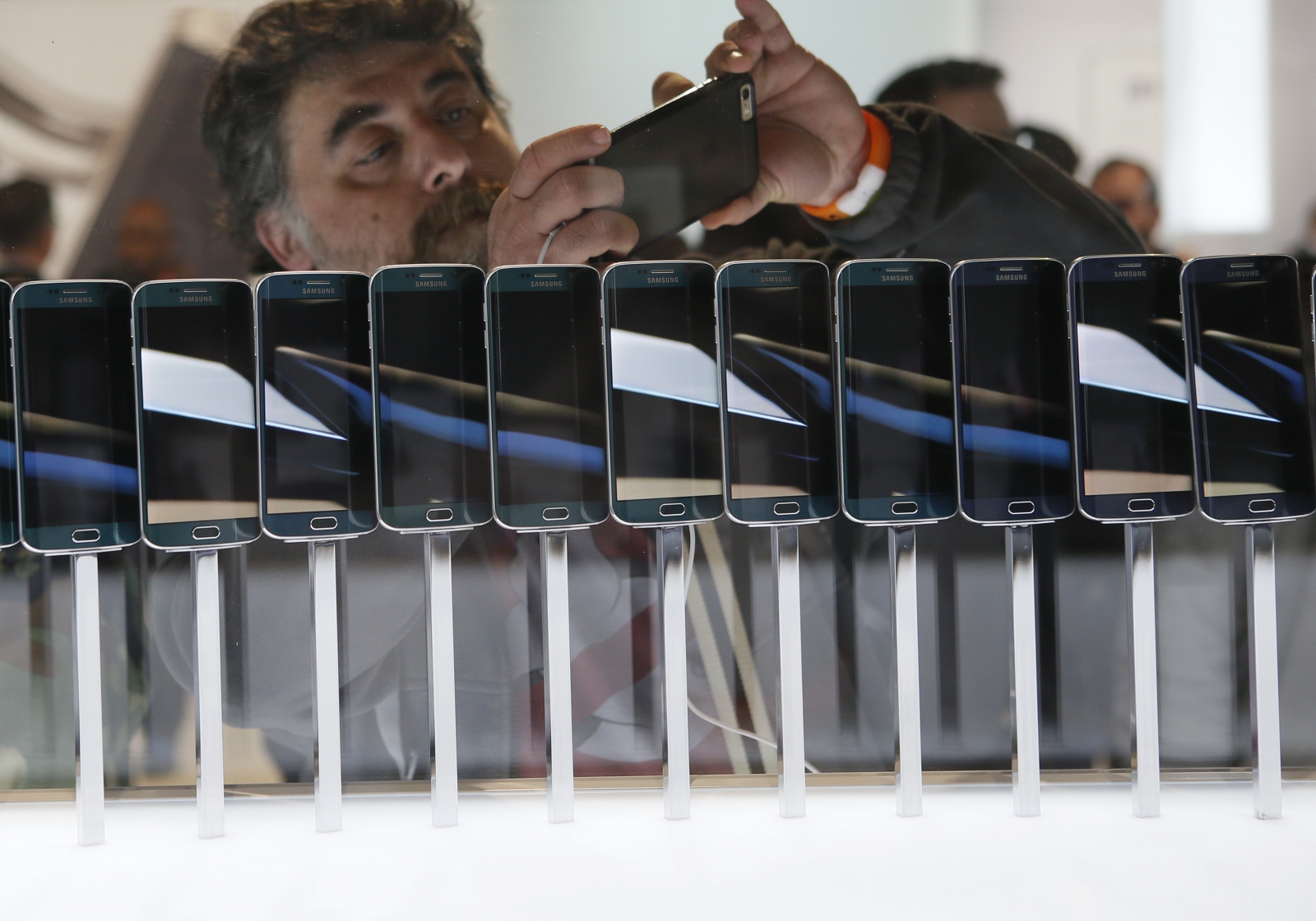 Samsung Galaxy S6, HTC One M9 & Huawei Watch: The best tech at Mobile World Congress 2015