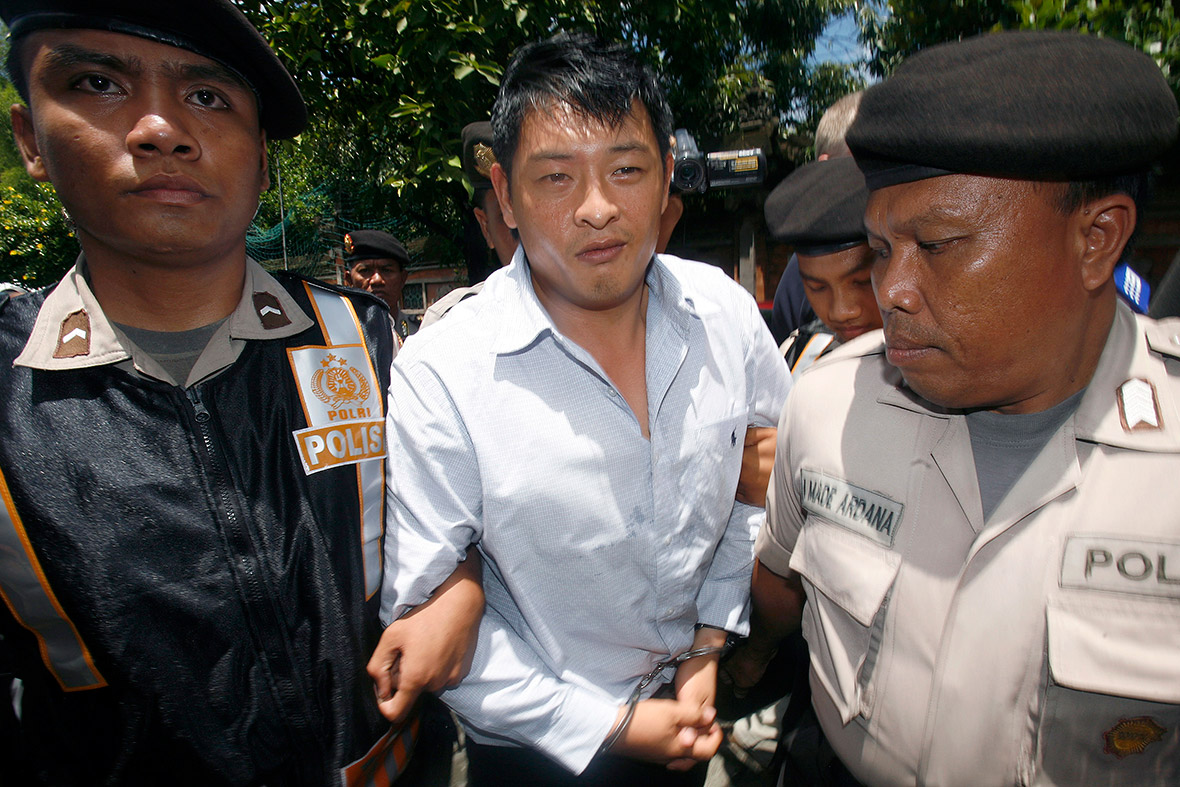 Indonesia prepares to execute two Australians for drug trafficking