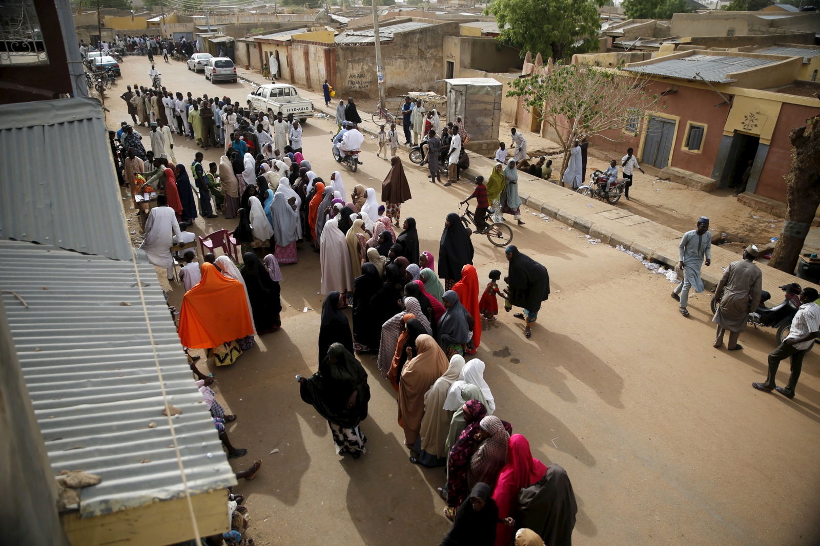 Nigeria Election Marred By Violence As Count Extends Into Third Day ...