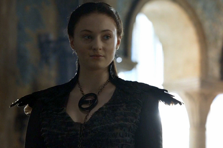 Game Of Thrones Season 5 Sansa Stark Actress Sophie Turner Says Show Was Her Sex Education