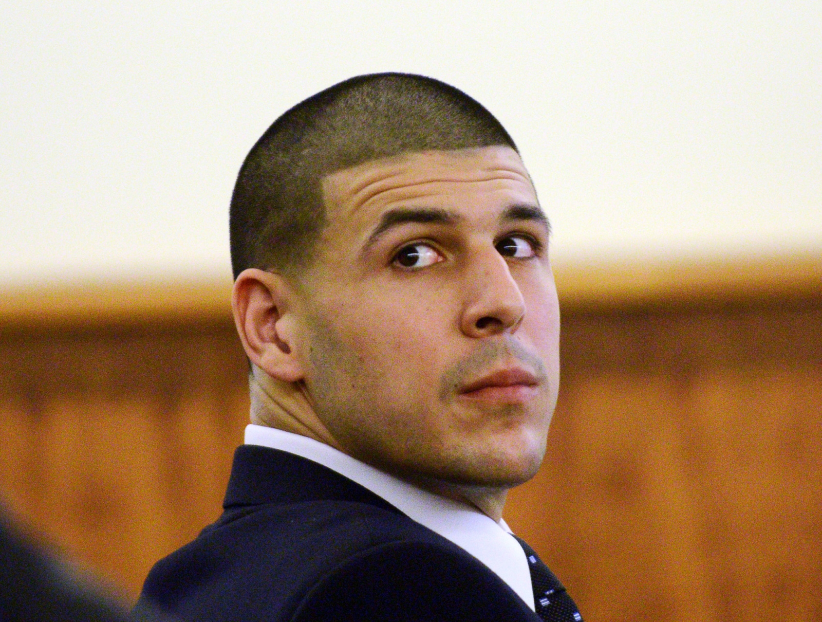 NFL star Aaron Hernandez's third suicide letter was not meant for his alleged jailhouse lover