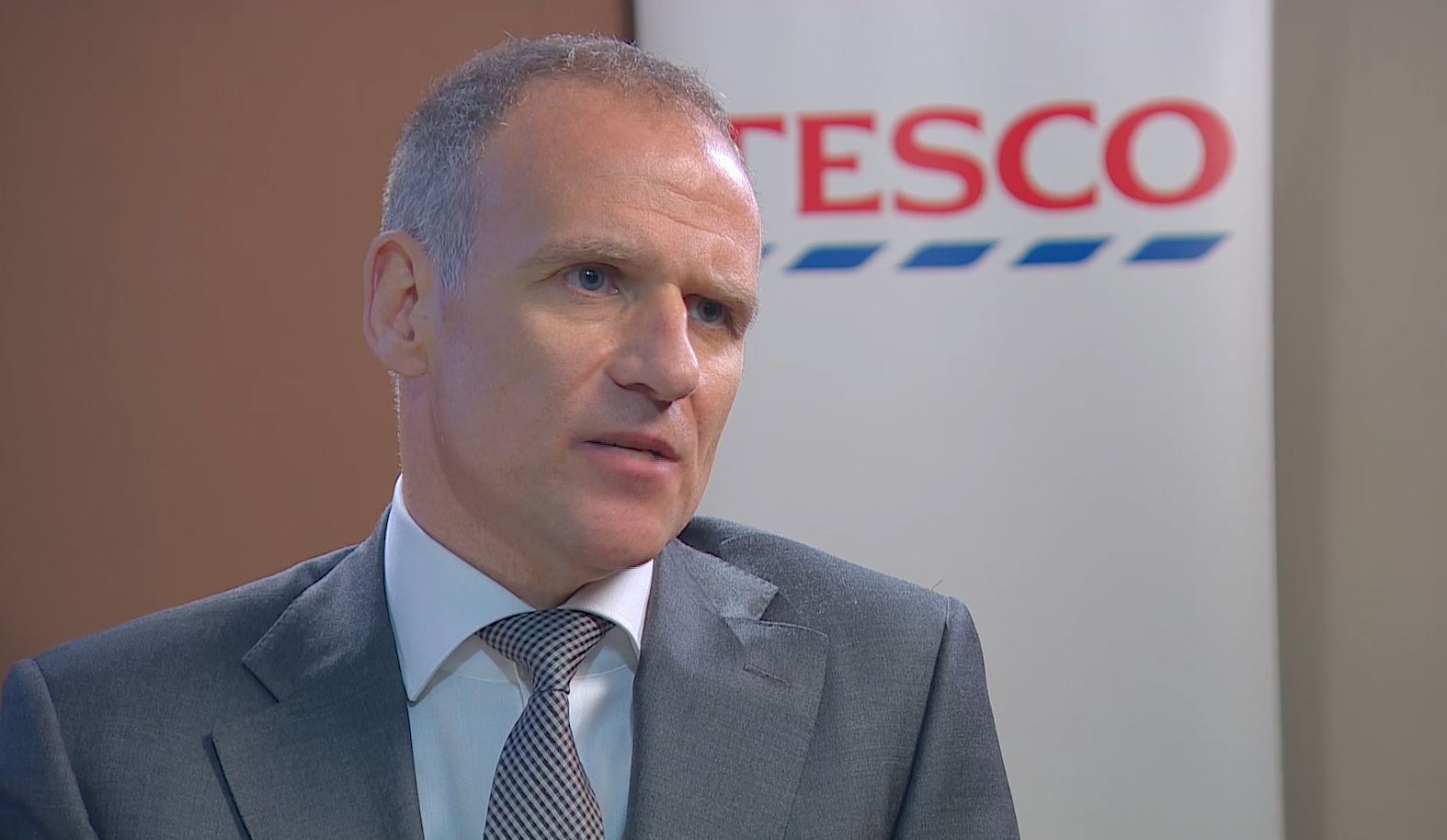 Tesco CEO Dave Lewis refuses to blame past management after supermarket suffers £6.4bn losses - dave-lewis