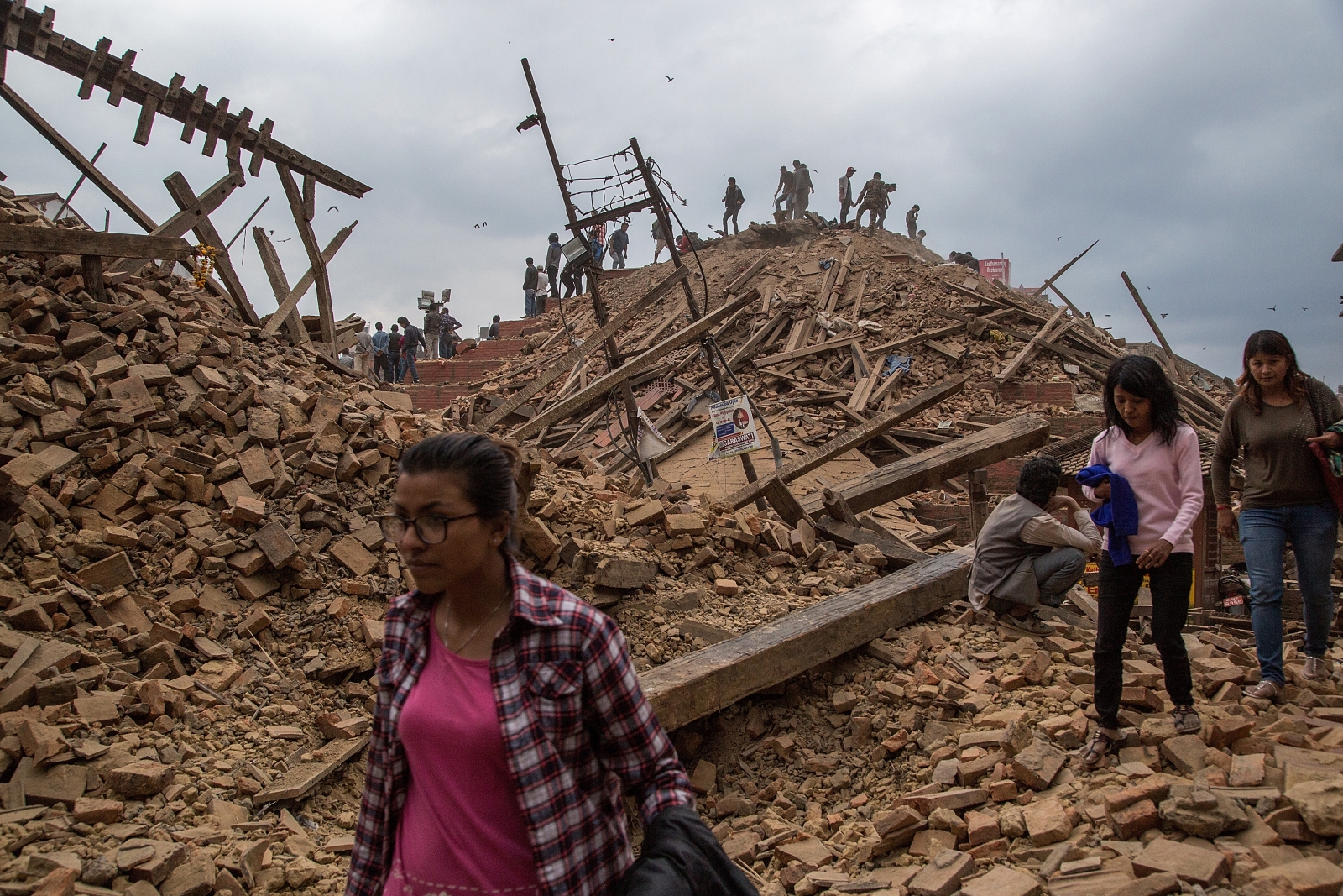 Nepal Earthquake Powerful aftershock of 6.7 magnitude triggers more
