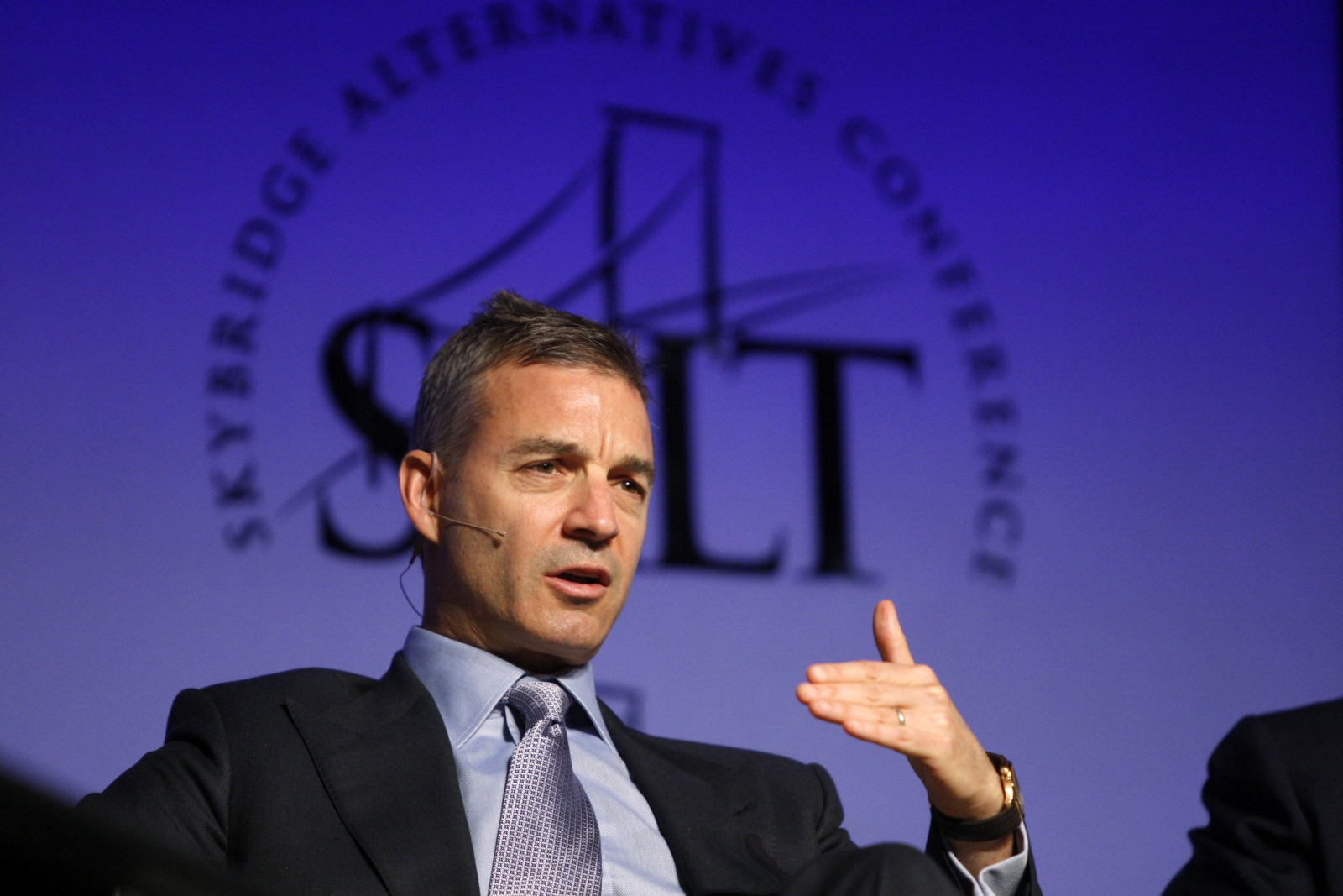 hedge fund mogul daniel loeb criticises warren buffett