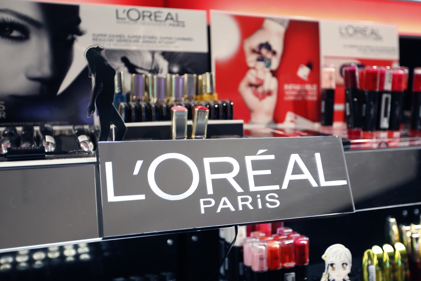 L'Oreal, the parent of L'Oreal Paris and owner of 30 beauty brands, is partnering with Organovo to create 3D printed human tissue to test its products on