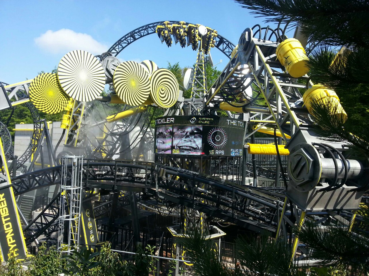 Alton Towers crash 'Blood everywhere' after smash on 14loop The