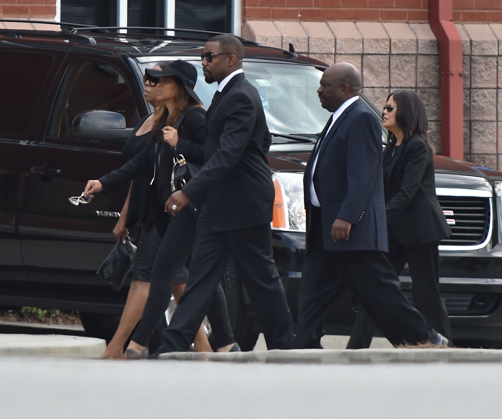 Top 102+ Pictures Pictures Of Bobbi Kristina At Funeral Full HD, 2k, 4k