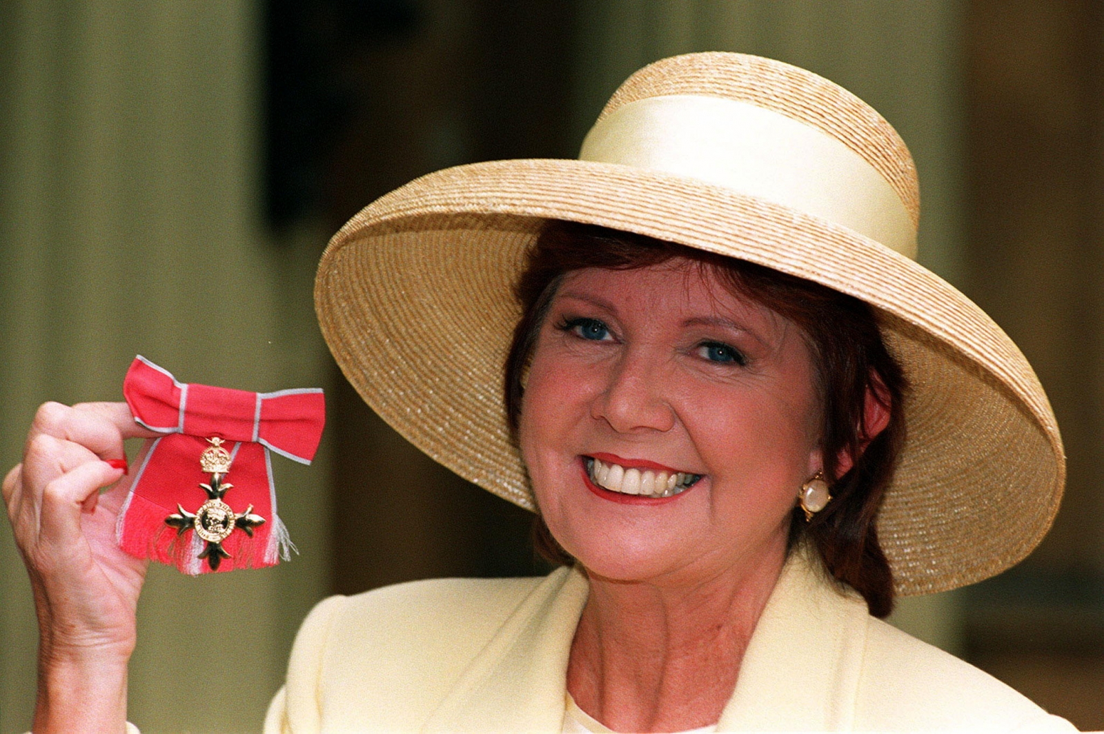 RIP Cilla Black 1943-2015: British Showbiz Star Passes Away