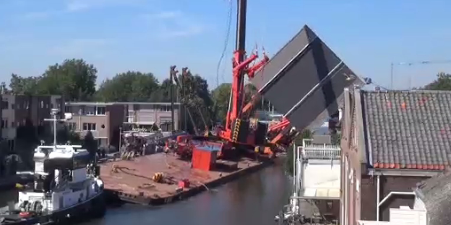Netherlands crane collapse 20 injured following accident in Alphen aan