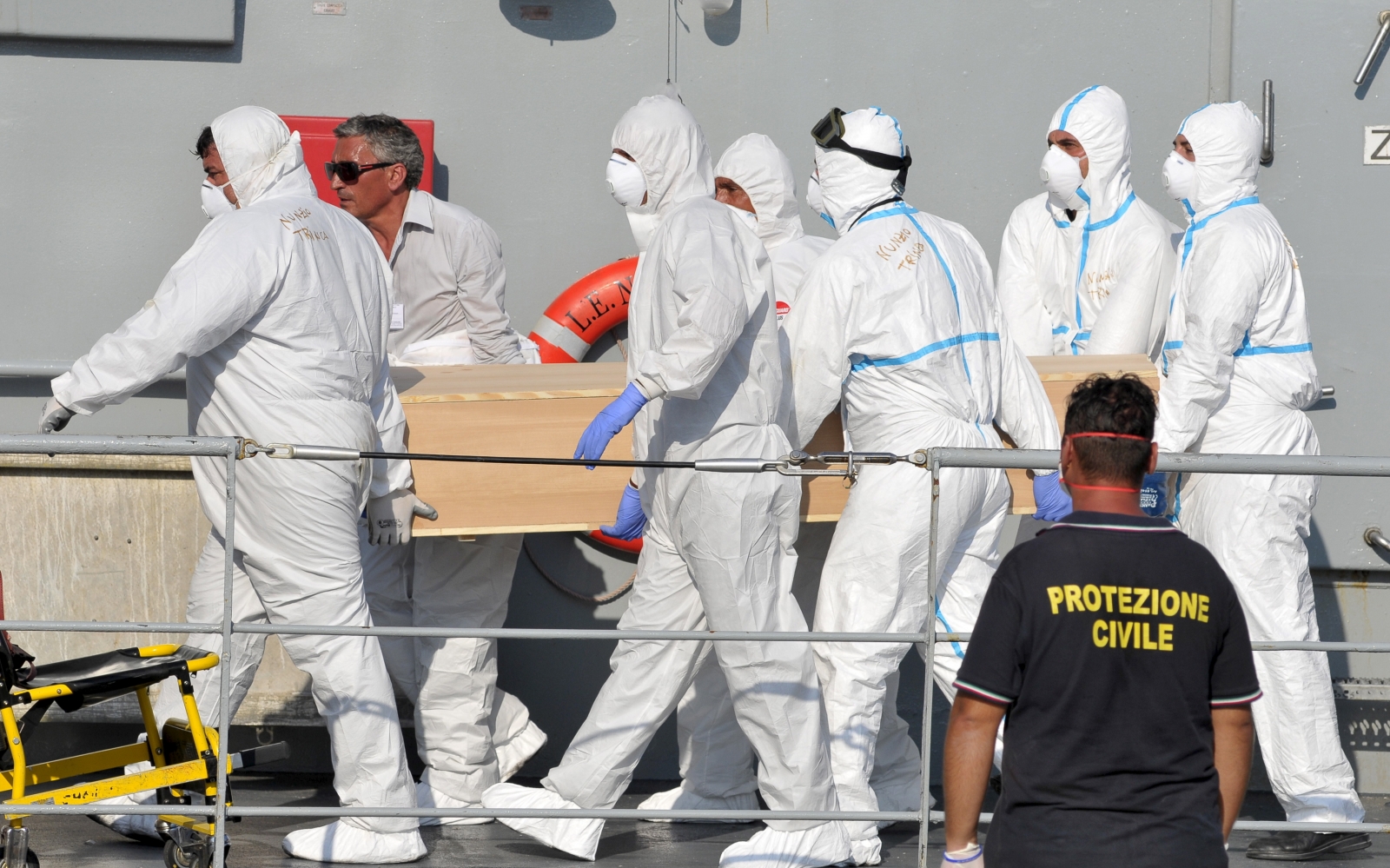 Italy human traffickers Mediterranean boat shipwreck