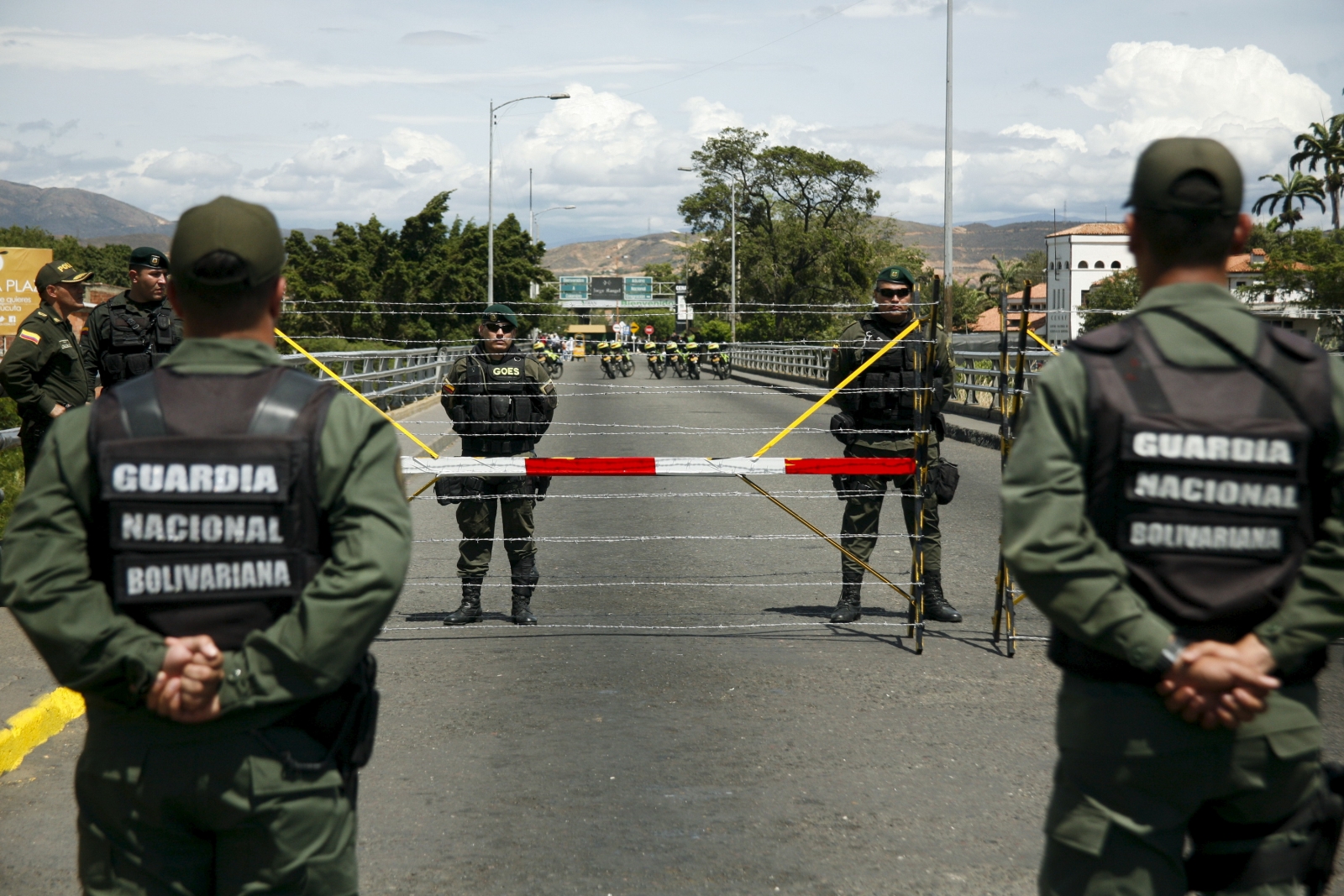 Martial Law Declared Along Venezuela-Colombia Border To Stop Food And ...