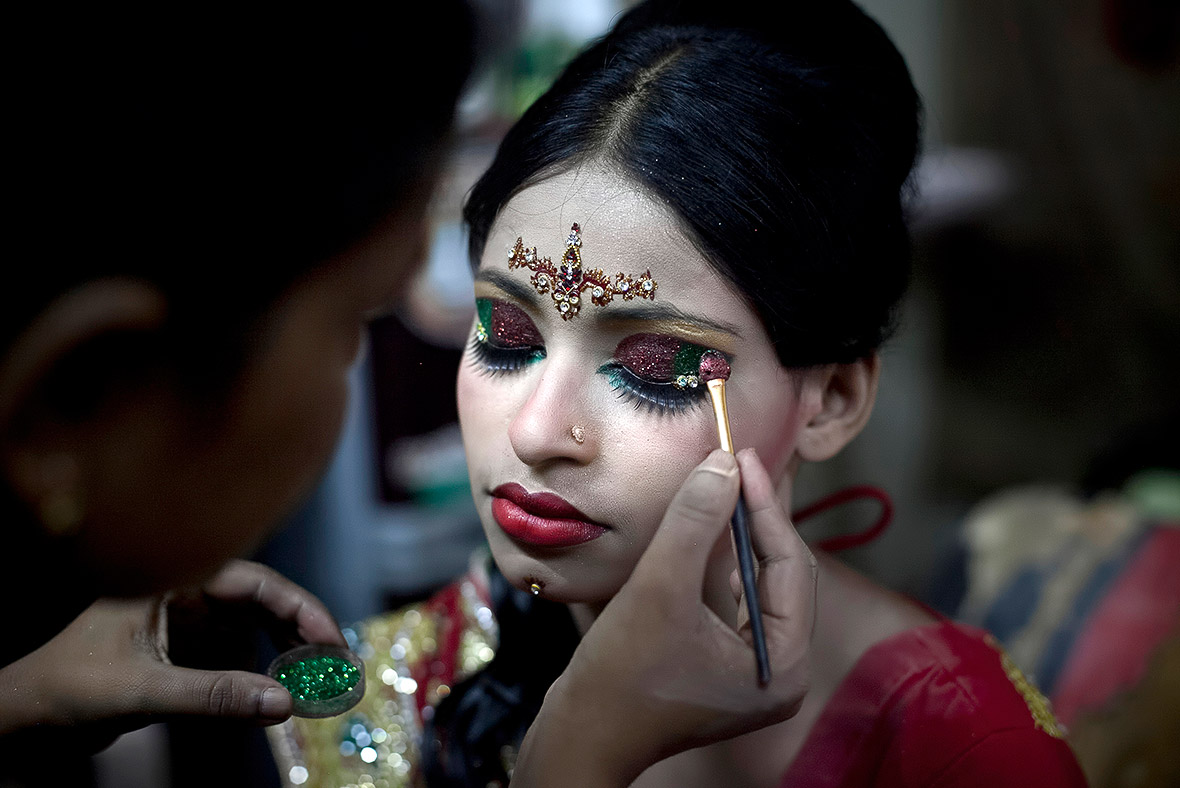 Bangladesh child marriage: 15-year-old girl's heartbreaking wedding photos