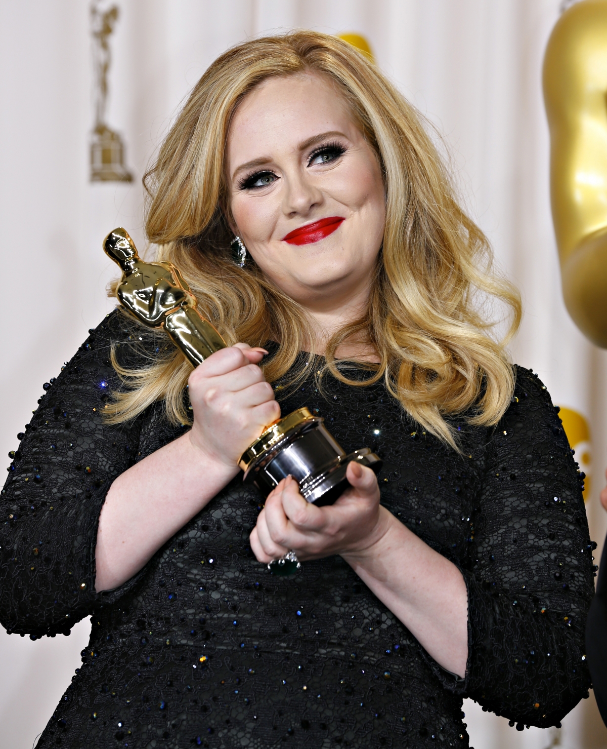 Adele new album set for November release? Singer could compete with 
