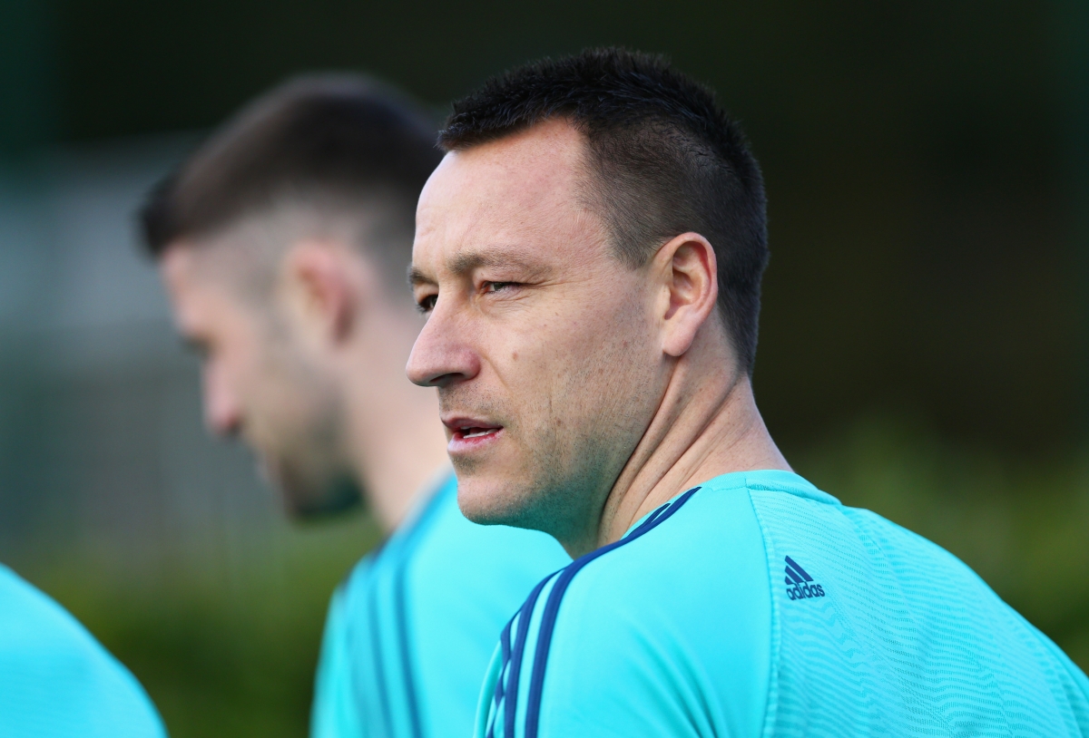 Chelsea: Guus Hiddink unsure if John Terry will be fit for Manchester City clash after missing Paris Saint-Germain trip