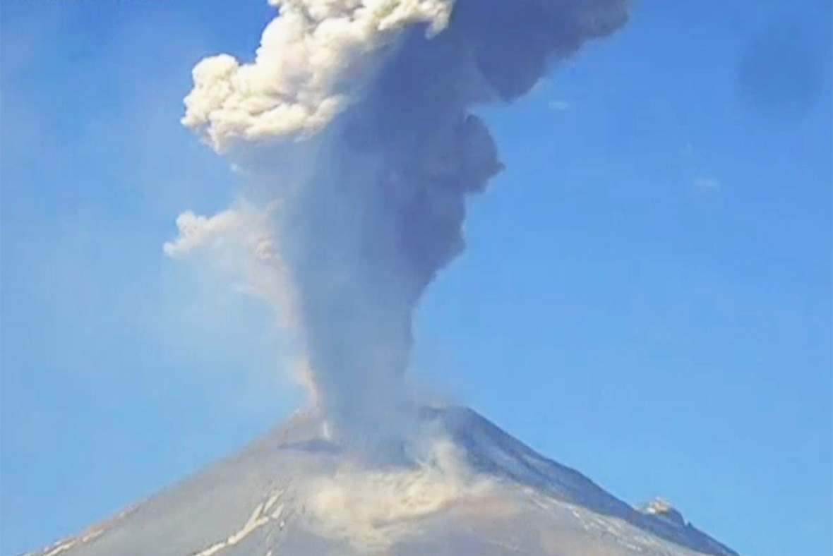 Popocatepetl Watch the dramatic moment an active volcano erupts near