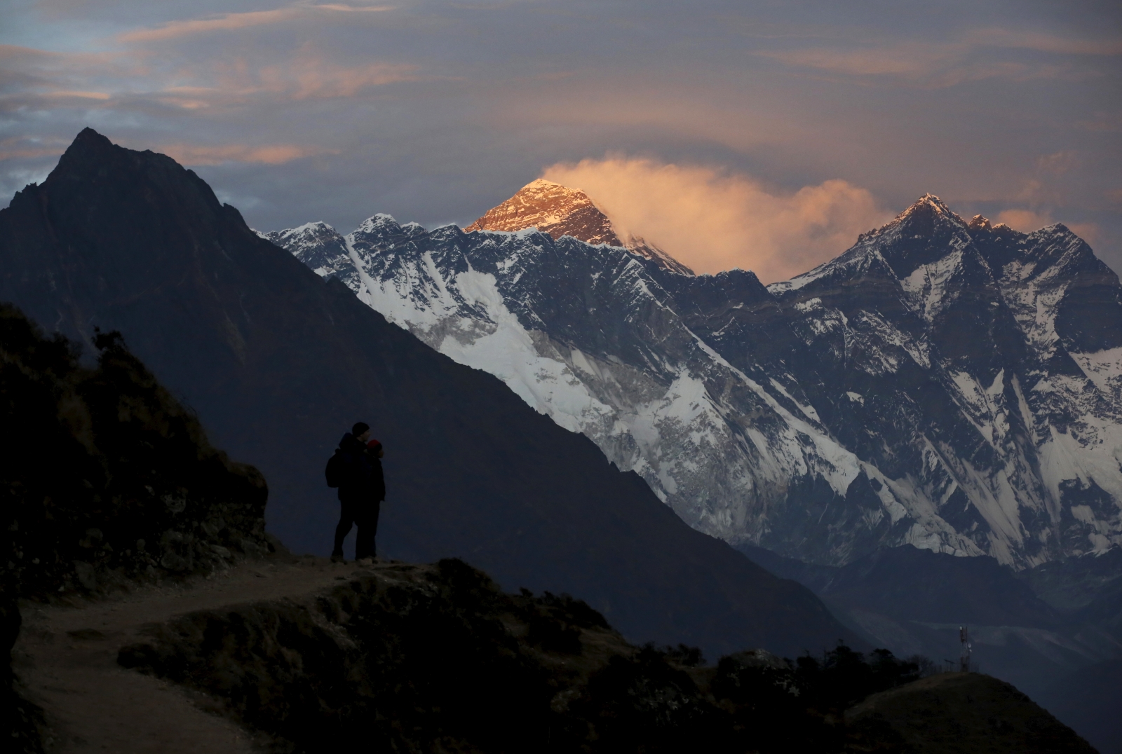 Mount Everest: Metres Away From Summit, Briton Quits Ascent To Save ...