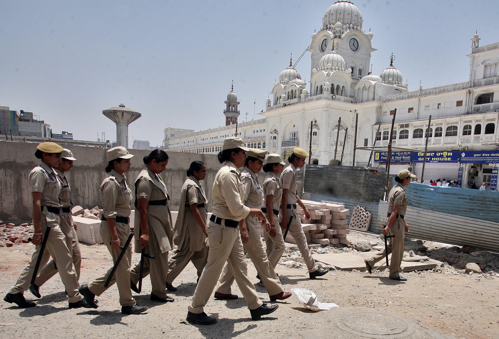 Operation Bluestar Anniversary Turns Indian City Amritsar Into Fortress