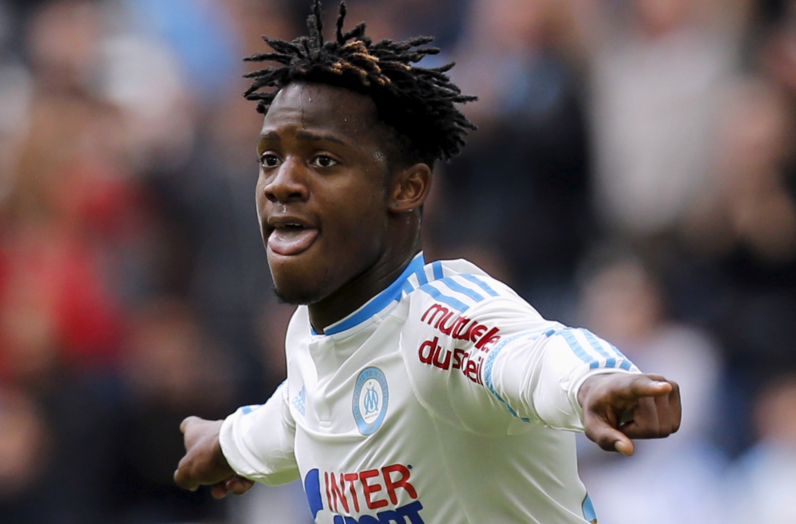 Michy Batshuayi completes £33m move to Chelsea from Marseille