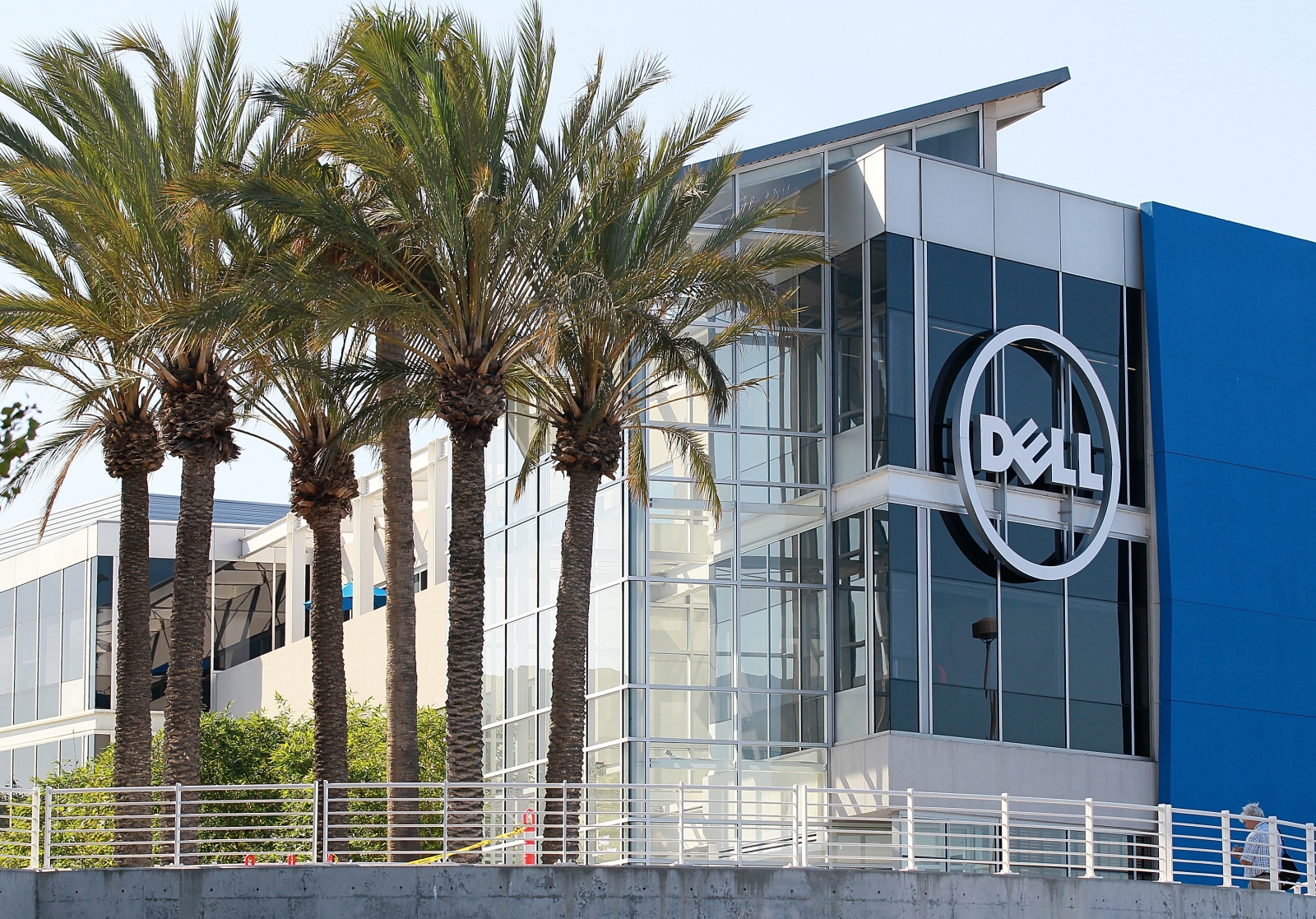 Dell could lay off about 2,000 to 3,000 jobs after EMC acquisition
