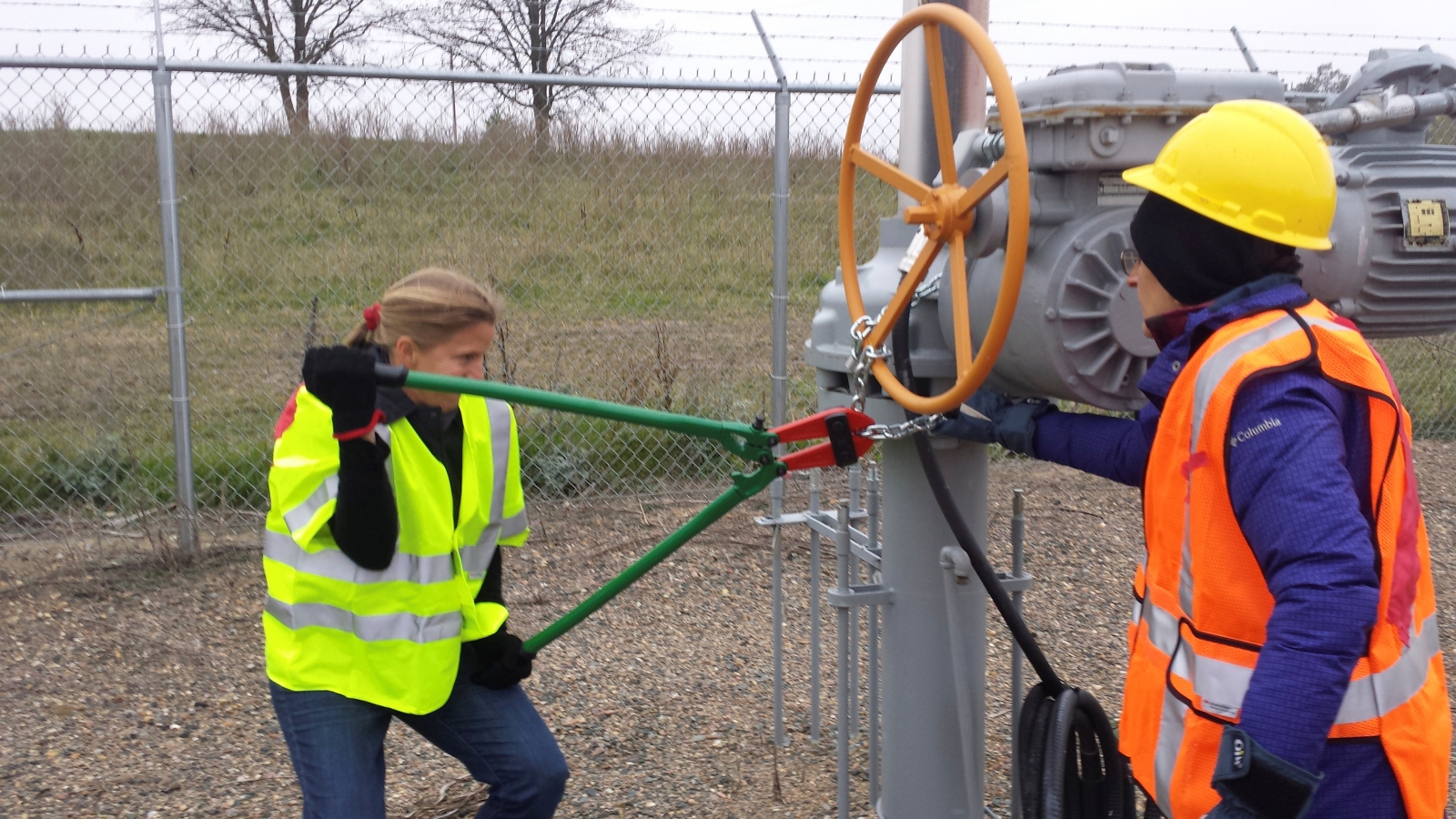 US Environmentalists Arrested After Disrupting Flow Of Crude Oil From 