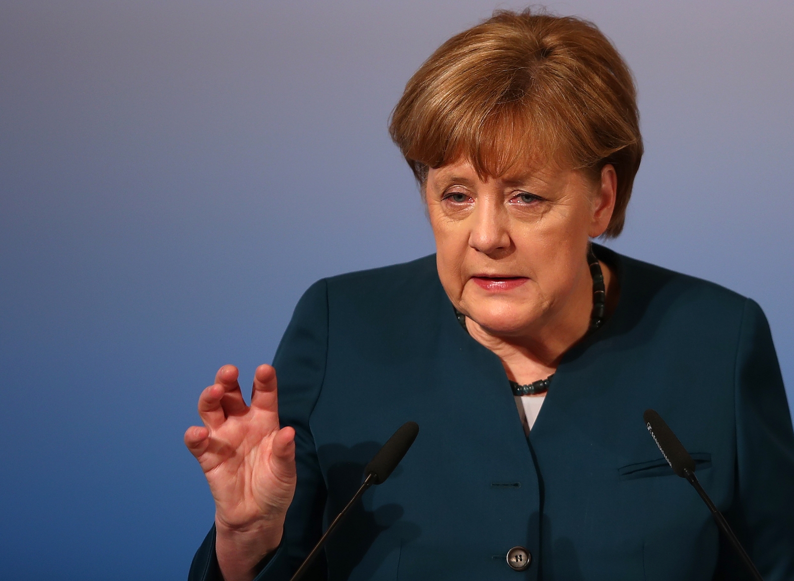 Merkel calls on Trump to show support for international organisations