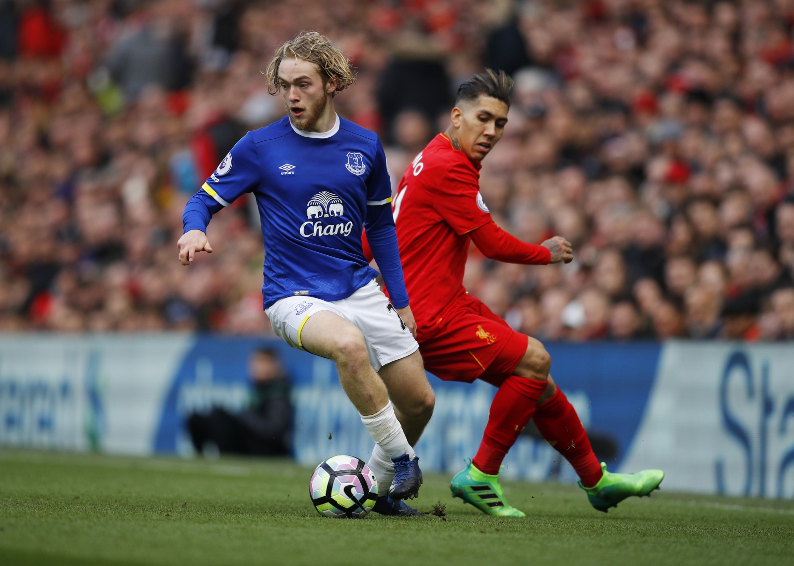 Everton midfielder Tom Davies signs new five-year deal at Goodison Park