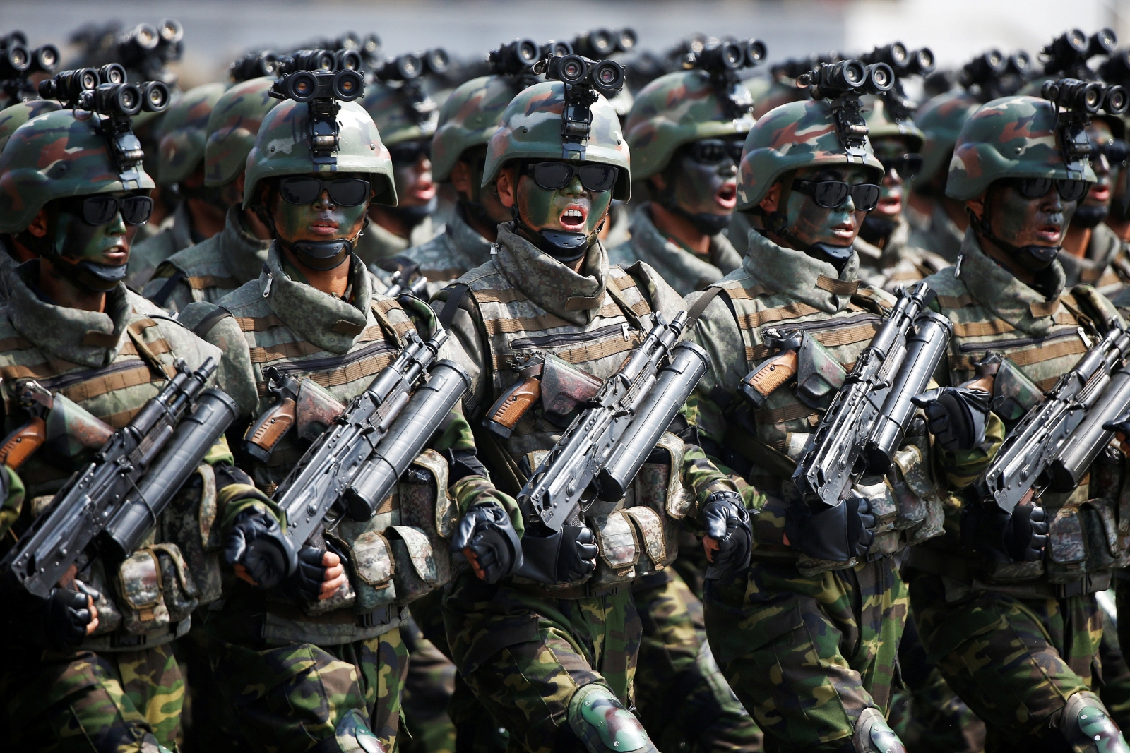 north-korea-displays-special-operations-forces-in-massive-military-parade