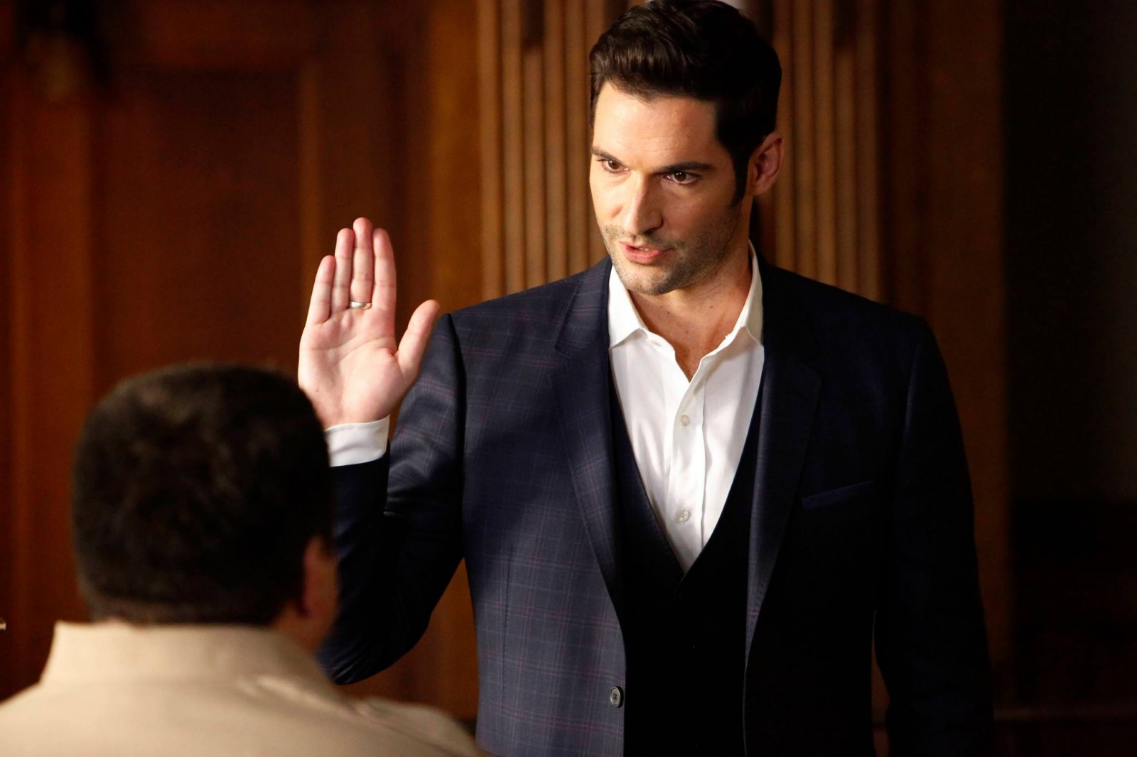 Tom Ellis Signs Deal For Lucifer Season