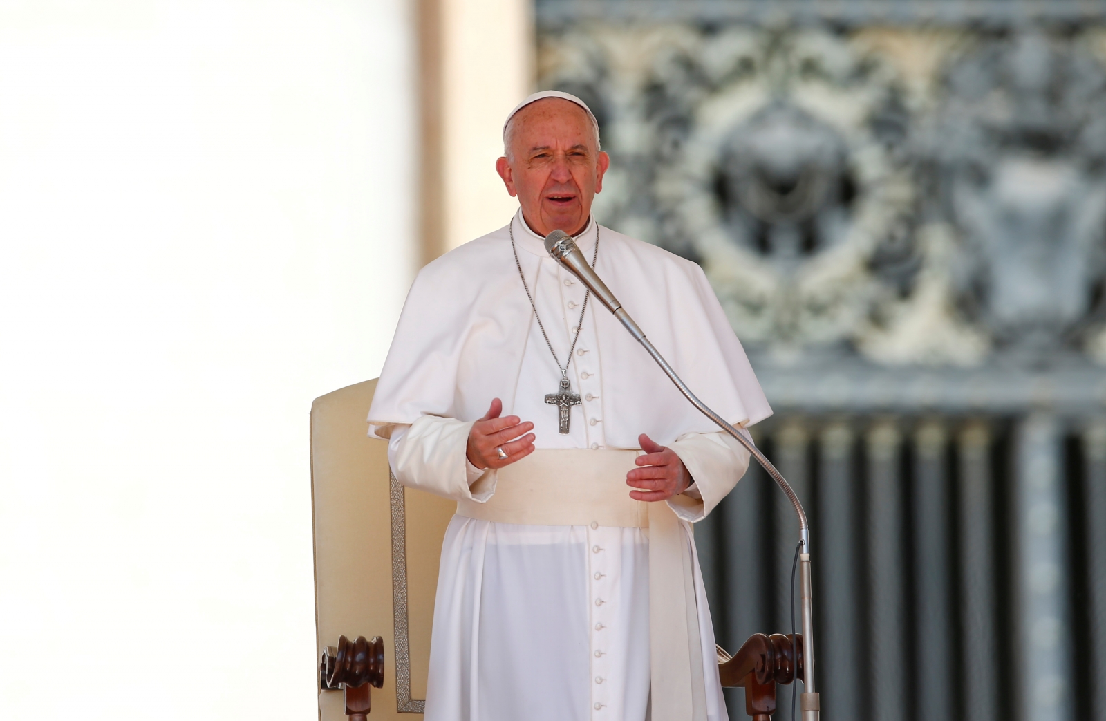 mother-of-all-bombs-name-makes-pope-francis-angry