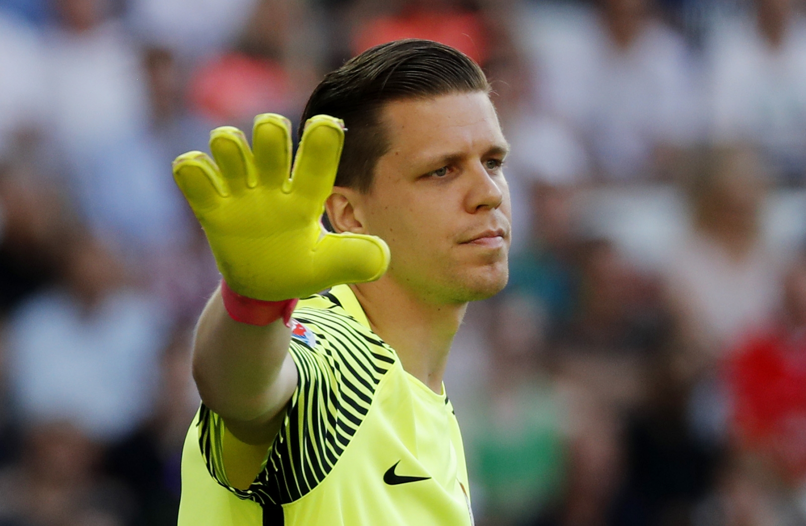 Szczesny wojciech goalkeeper poland will injury arsenal clash germany team ruled thigh