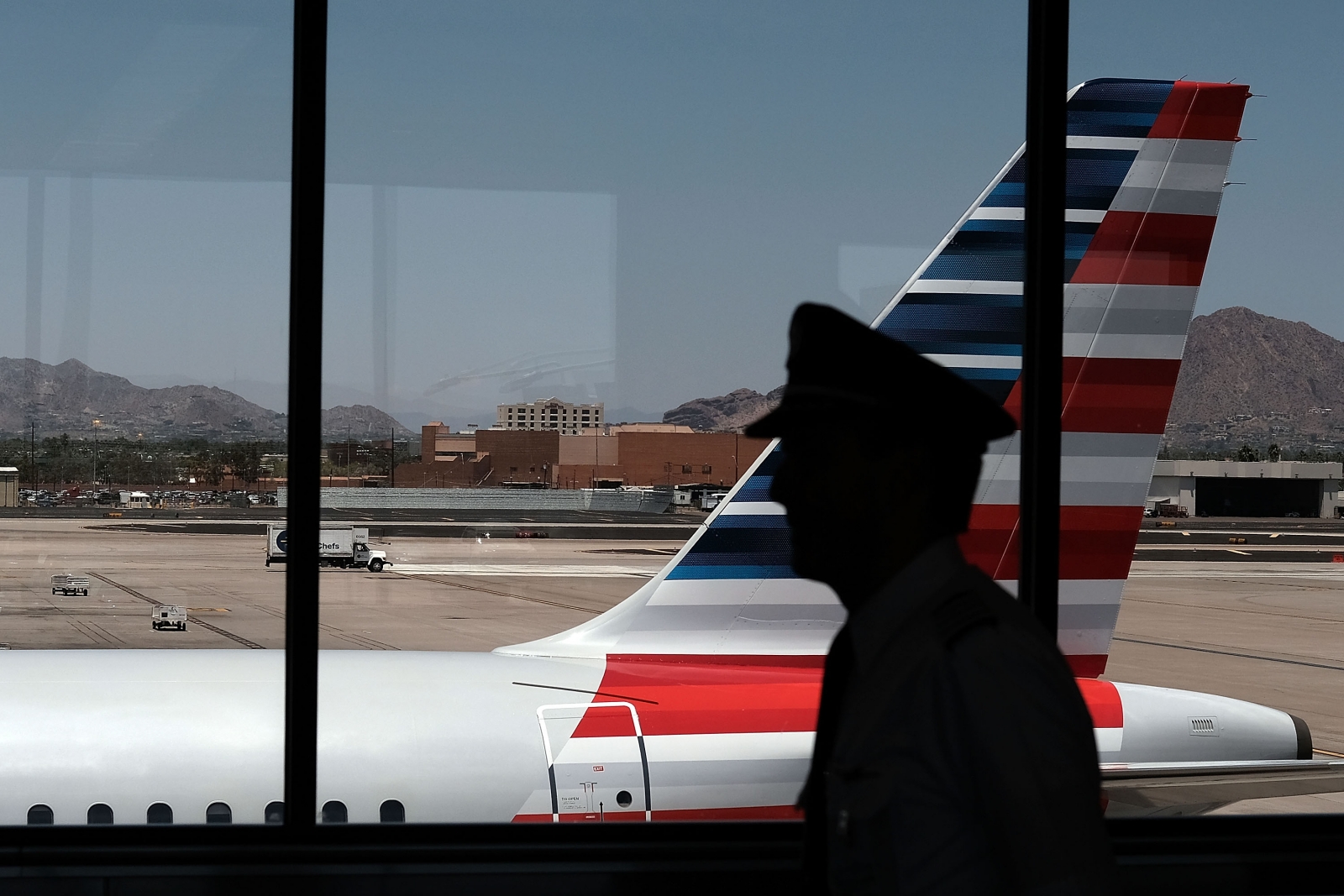 Arizona is so hot that flights are being cancelled