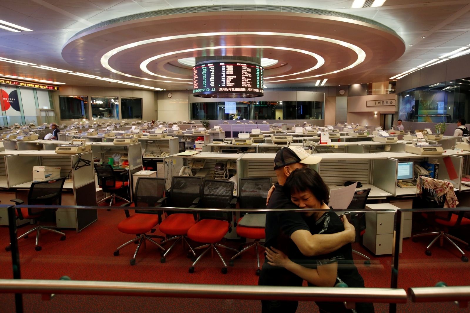 End of an era in Hong Kong as stock exchange shuts up shop after 31 years