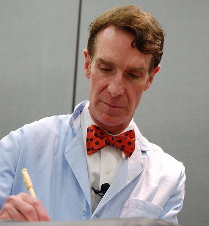 Bill Nye The Science Guy Not Dead, Despite Twitter Rumors [VIDEO]