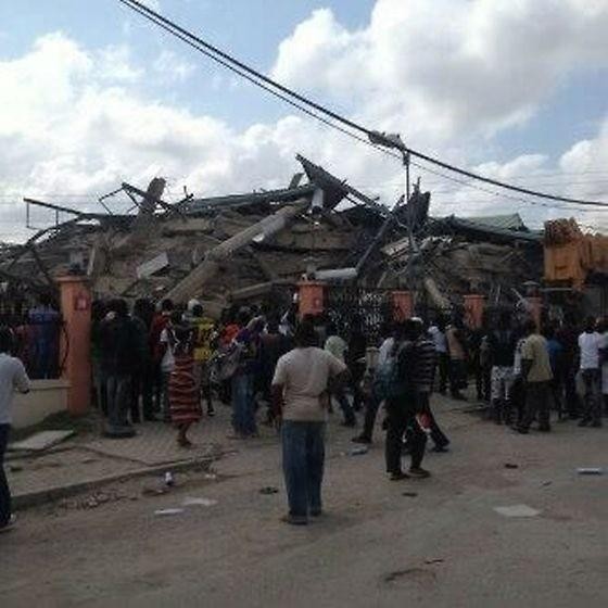 Many people are believed to be trapped under the rubble (Twitter/SchBoye) Many people are believed to be trapped under the rubble (Twitter/SchBoye)
