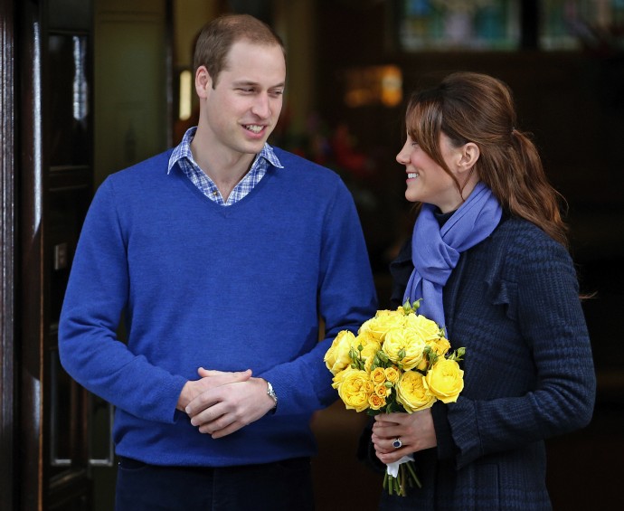 Prince William escorts his wife as she leaves hospital after treatment for acute morning sickness on 6 Dec 2012.