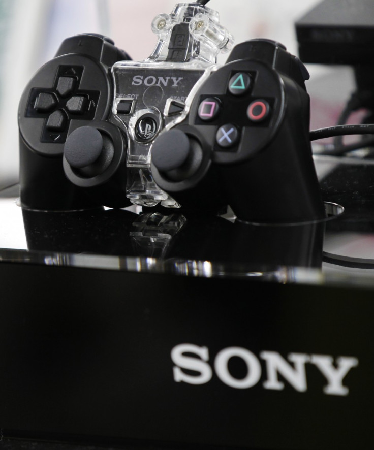 Sony Launches 8-Generation Playstation 4 Gaming Console