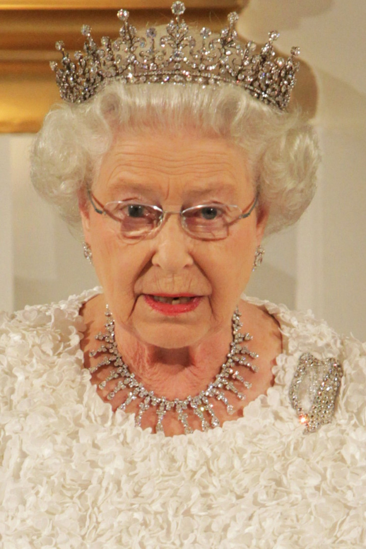 Britain&#039;s Queen Elizabeth speaks during the state dinner at Dublin Castle in Dublin